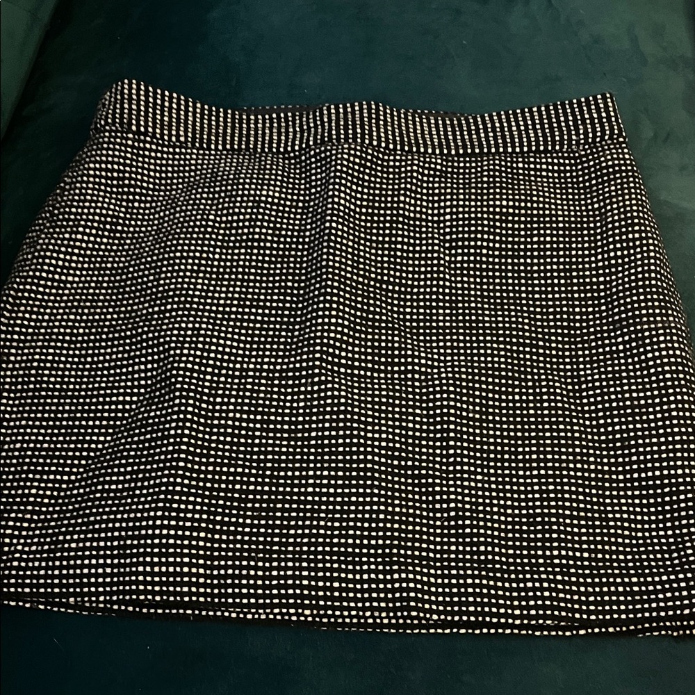 Gap Classic Black and White Checkered Skirt